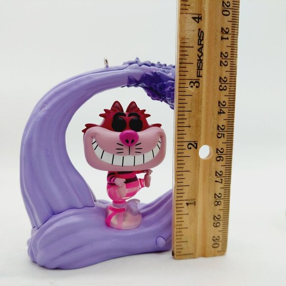 Hallmark Alice in Wonderland Cheshire Cat Funko Pop Ornament  2004 Light Up - Picture 5 of 10